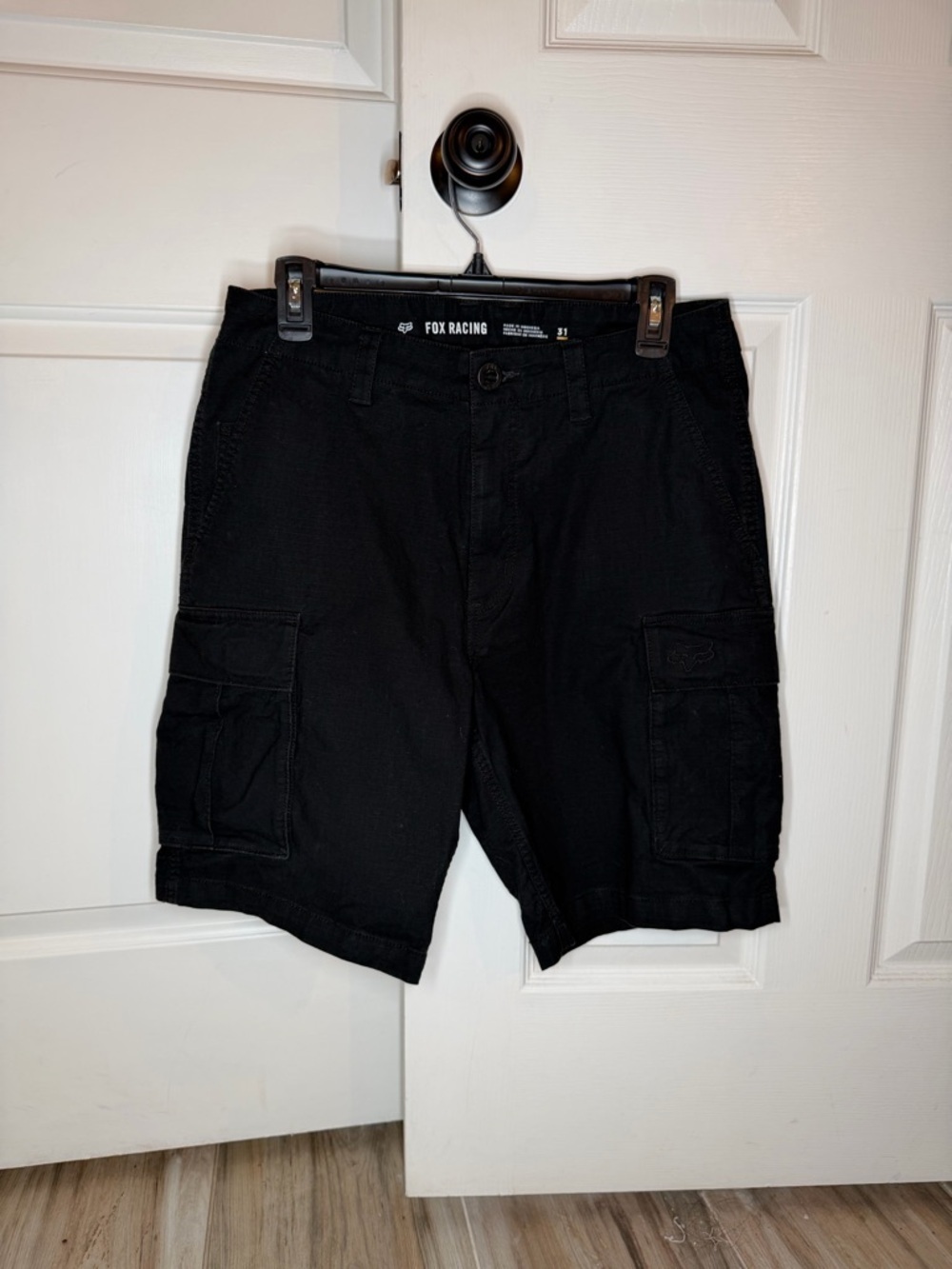 Fox Racing Black Cargo Shorts Mens Size 31 x 9" Inseam